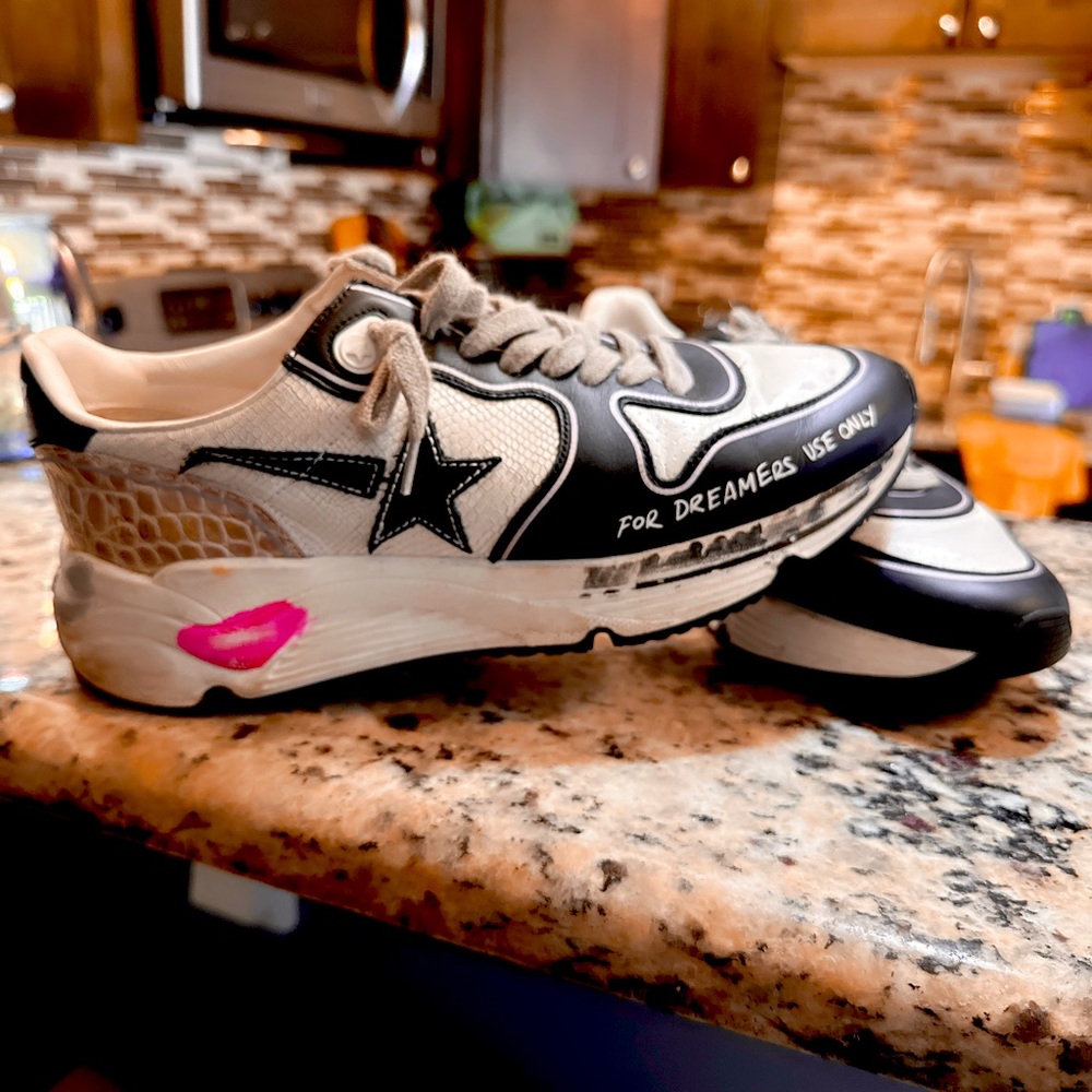 Golden Goose Runners size38